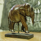 Indian Handcrafted Wooden Home Decor Showpiece 257